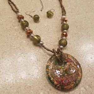 Blown glass necklace with earrings